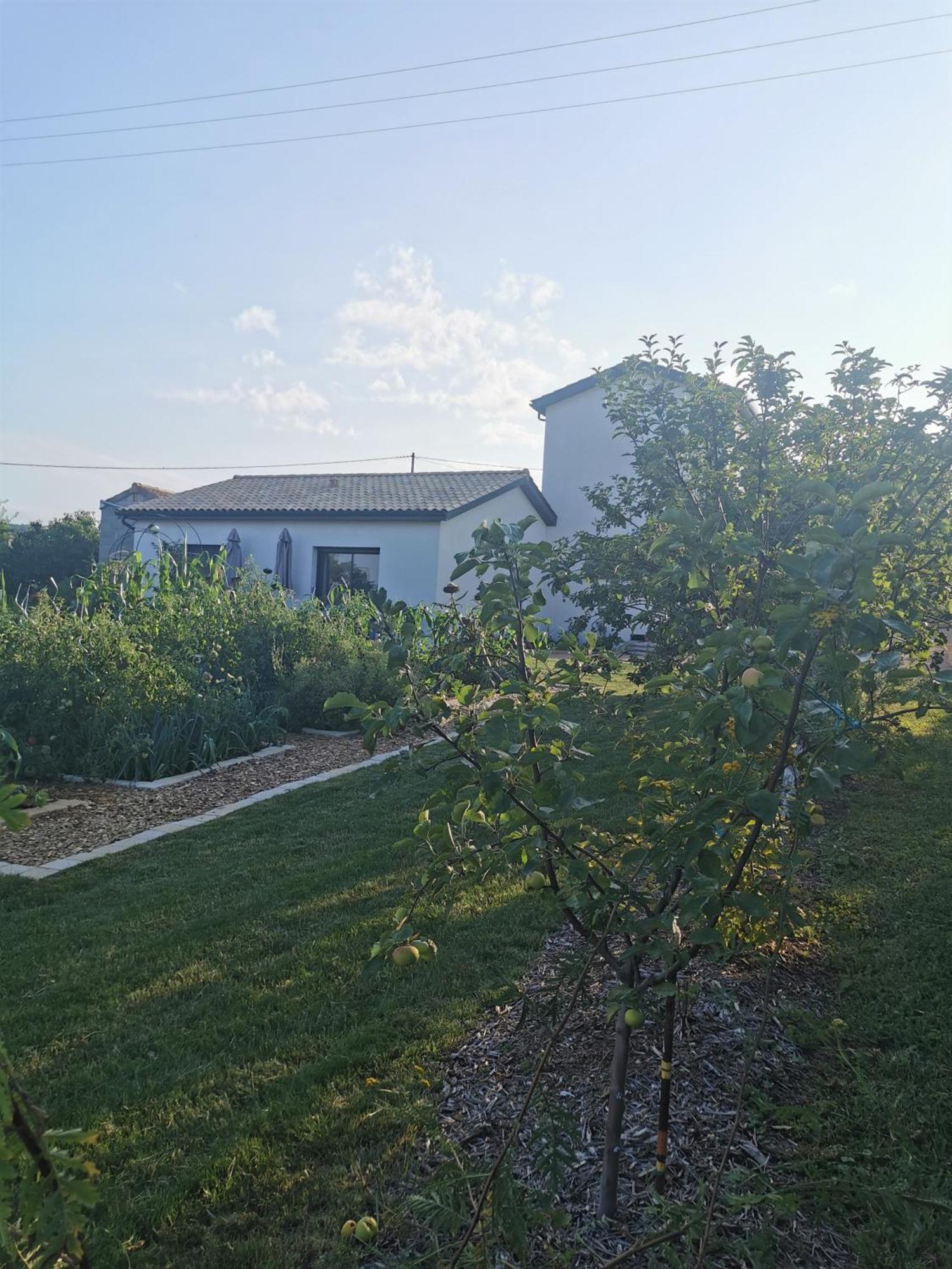 Au Jardin Des Deux Roches Bed and Breakfast Prissé Exteriör bild
